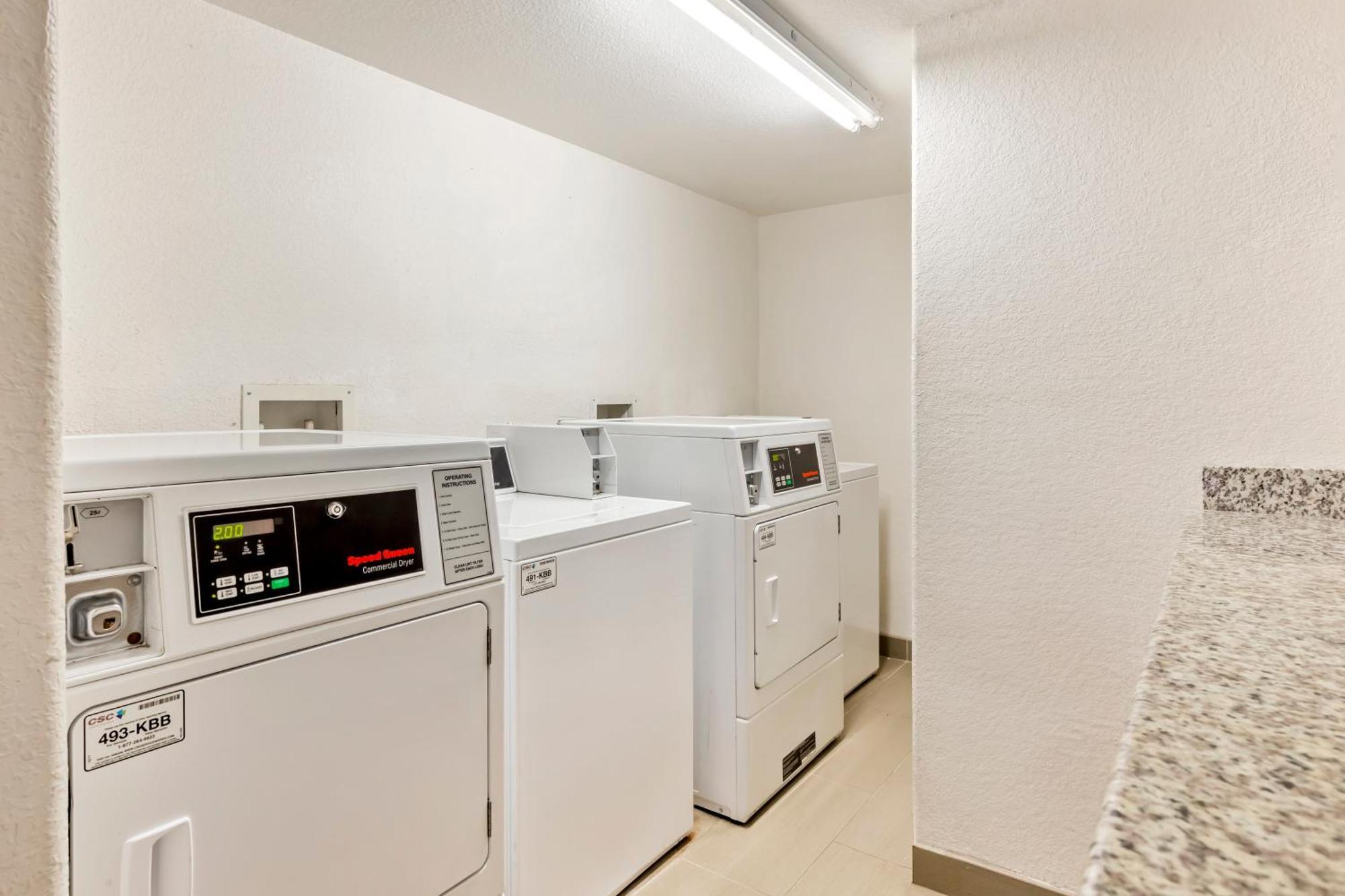 Comfort Inn & Suites Chesapeake - Portsmouth Экстерьер фото