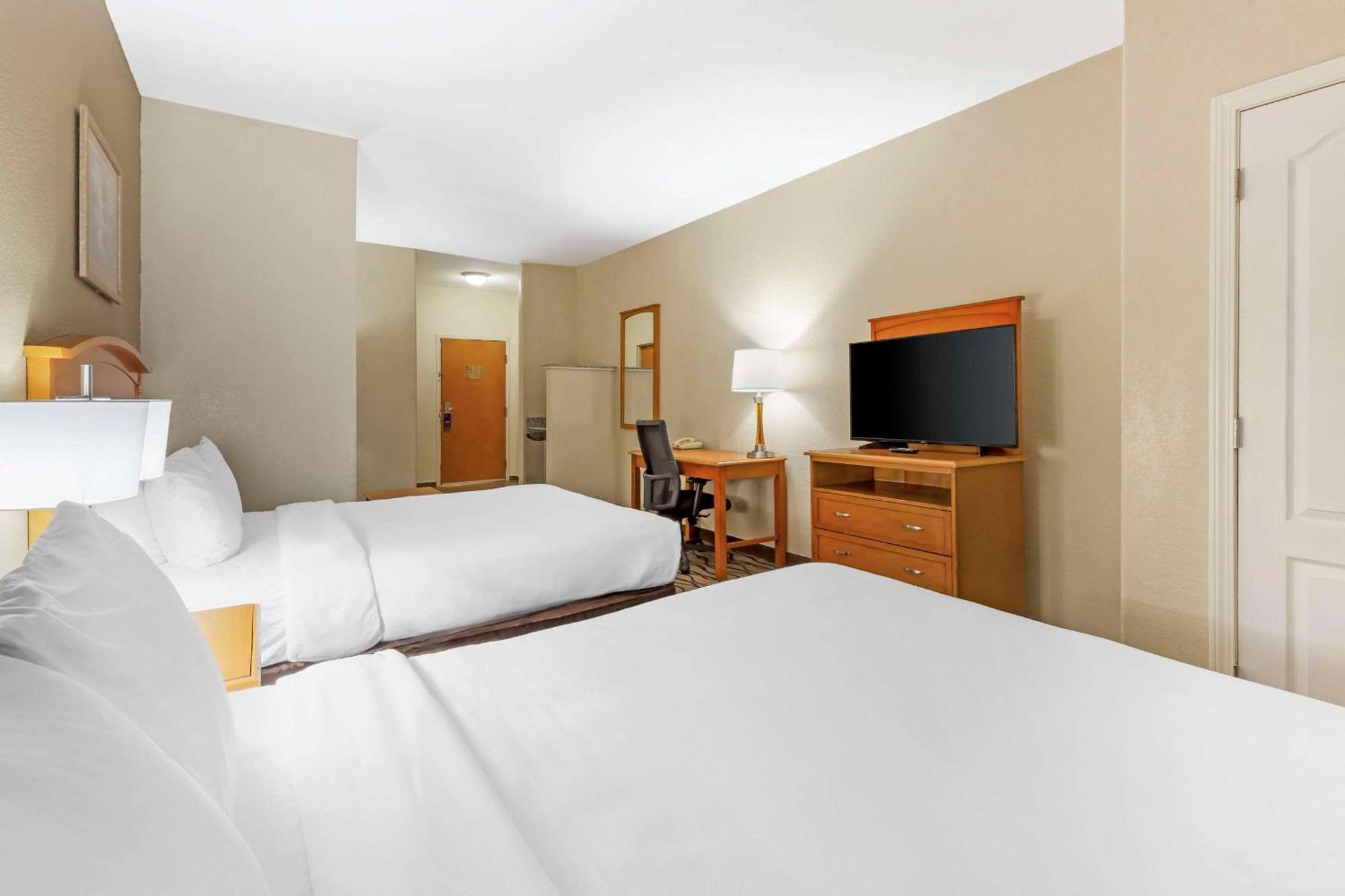 Comfort Inn & Suites Chesapeake - Portsmouth Экстерьер фото