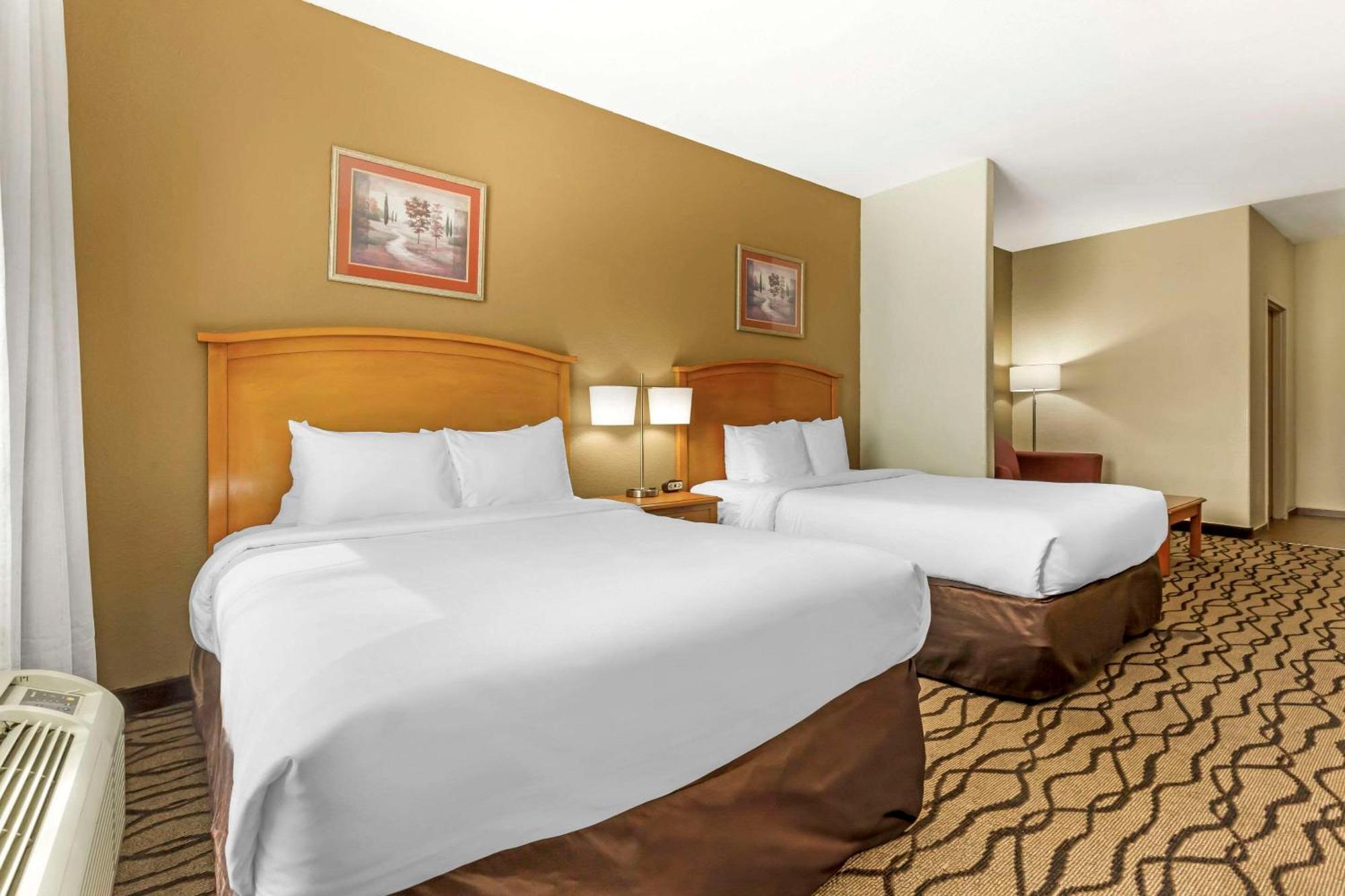 Comfort Inn & Suites Chesapeake - Portsmouth Экстерьер фото