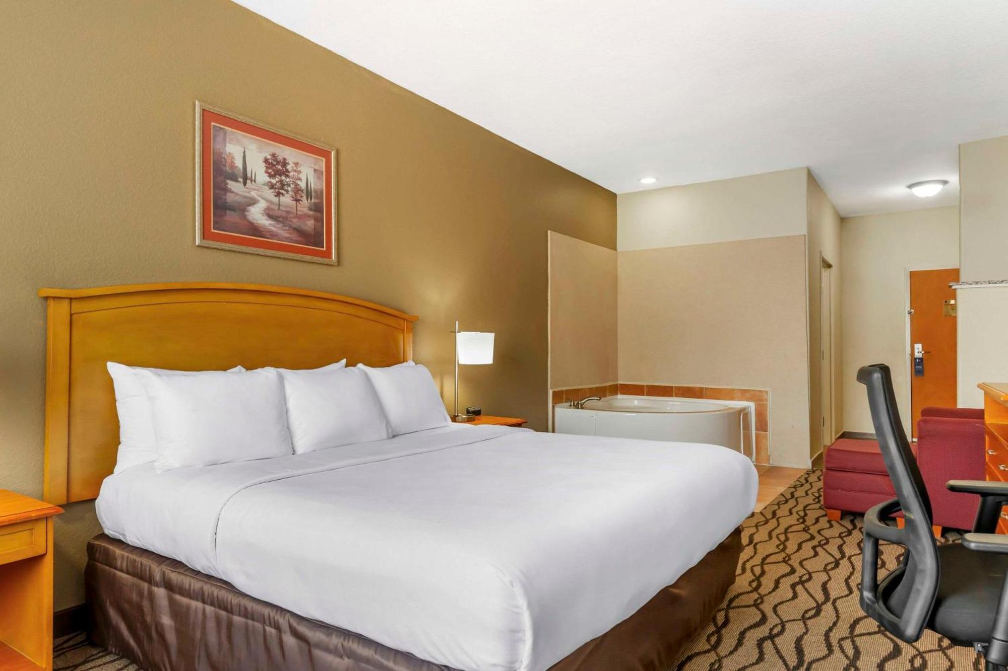 Comfort Inn & Suites Chesapeake - Portsmouth Экстерьер фото
