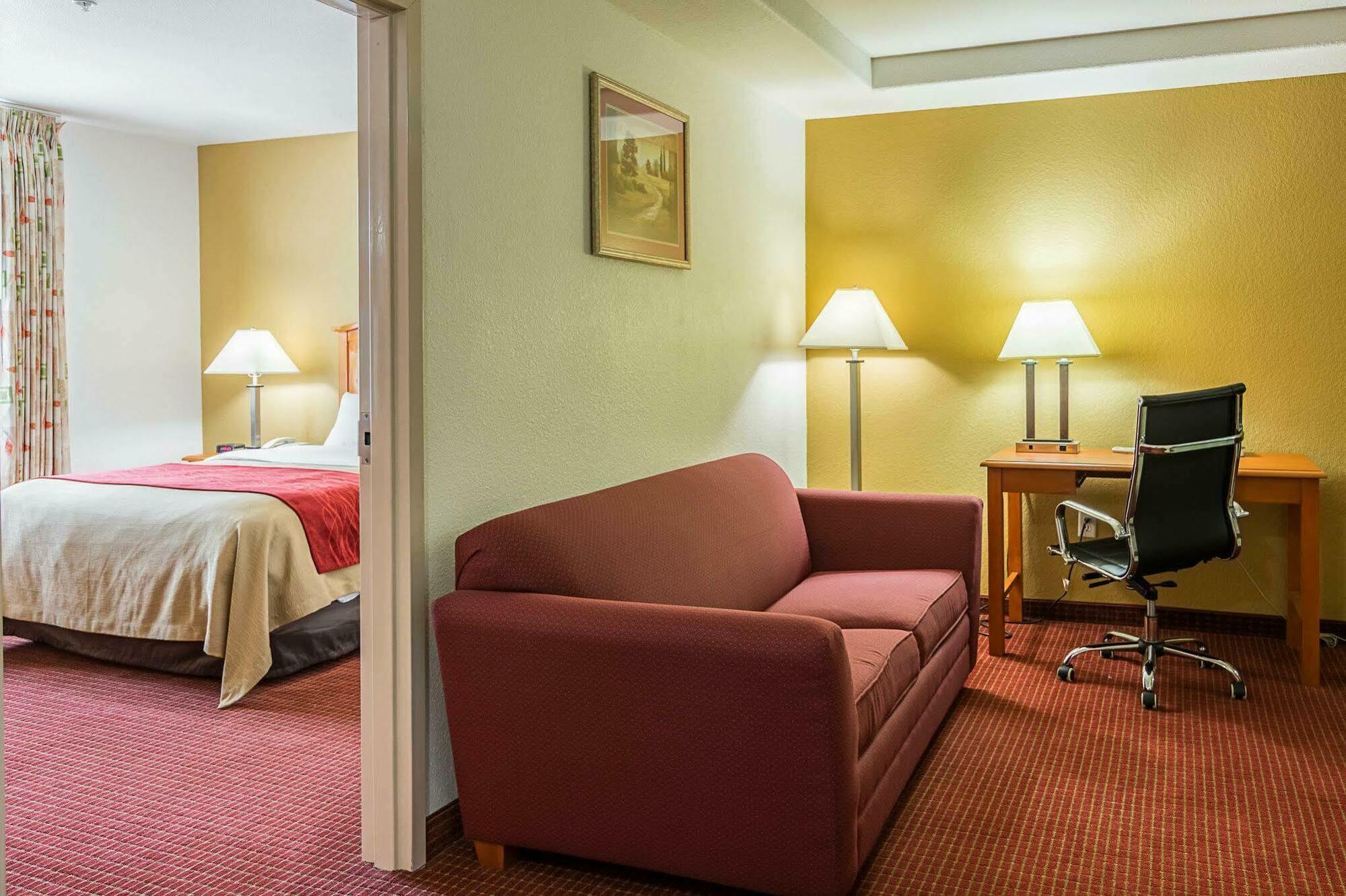 Comfort Inn & Suites Chesapeake - Portsmouth Экстерьер фото
